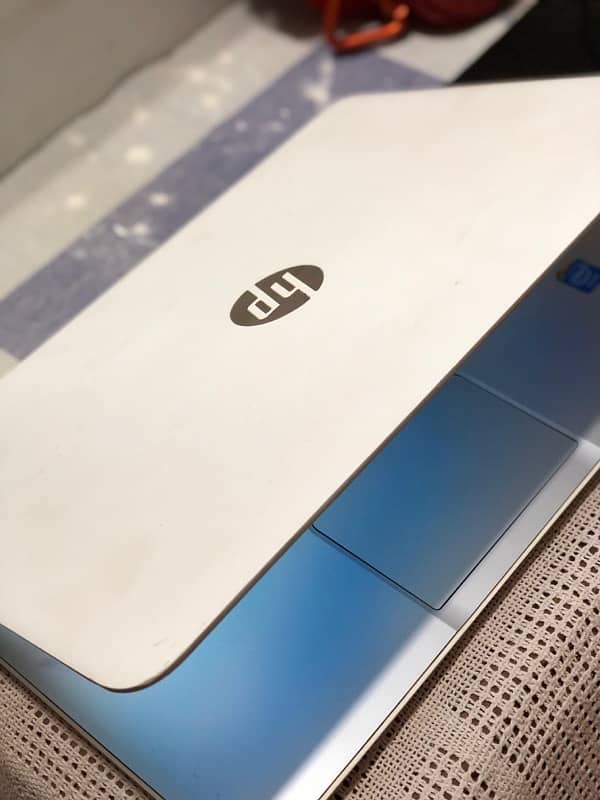 Hp laptop 4