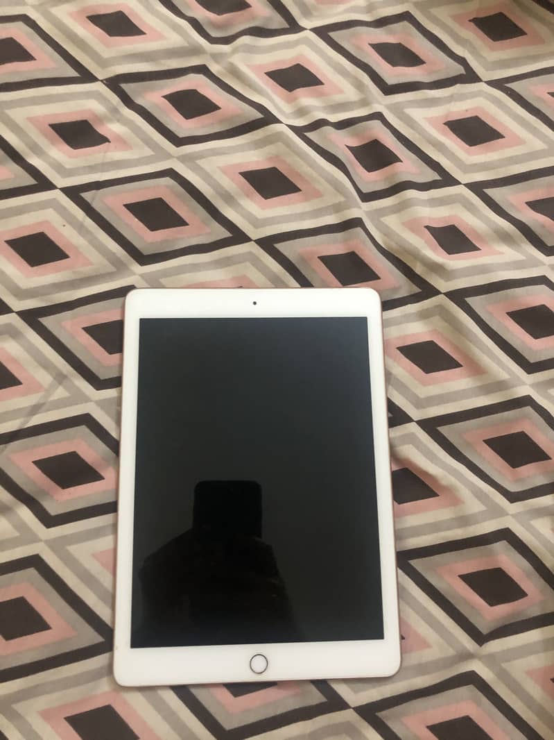 Ipad6th Generation With Box Only 4