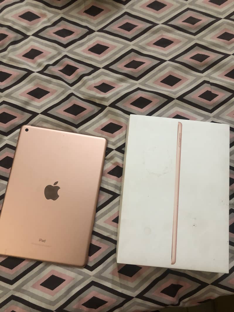 Ipad6th Generation With Box Only 6