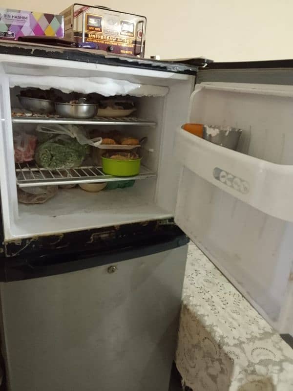 Orient Refrigerator in working and good condition 1