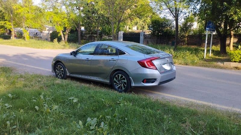 Honda Civic Oriel 2018 3