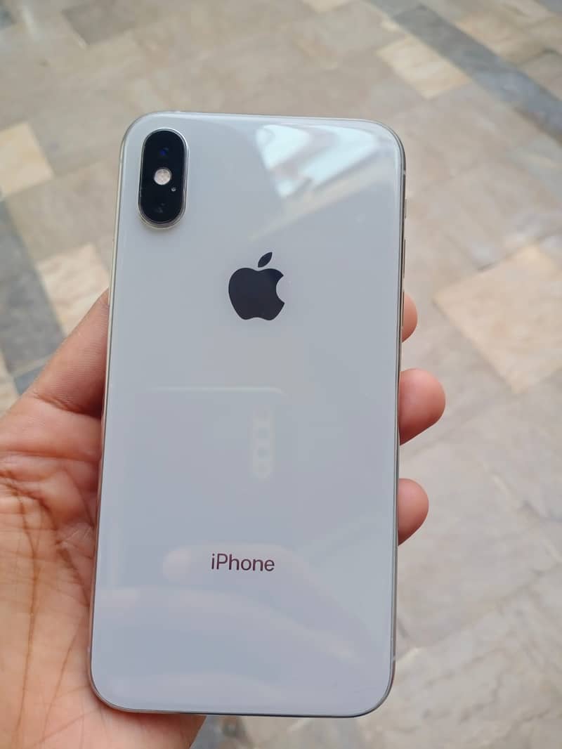 Apple iPhone XS 256GB (NON PTA) 5