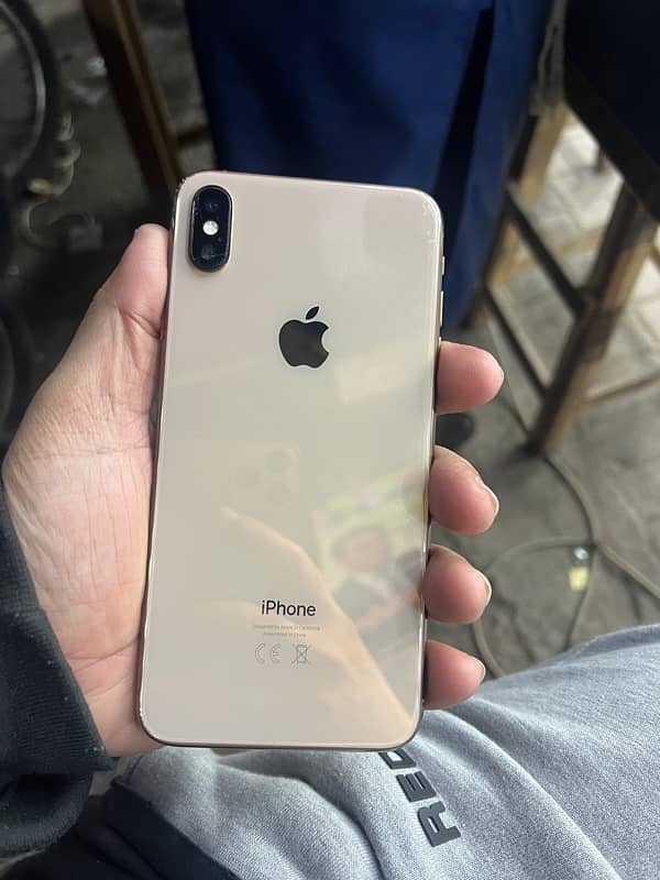 iphone xs max 256GB factory unlocked 2