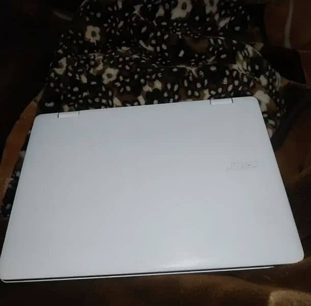 Acer Chromebook touchscreen laptop 1