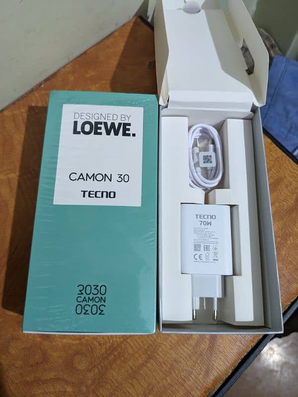 Tecno Camon 30 6