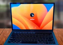 MacBook Pro 2019 13 inches 8 GB / 128GB