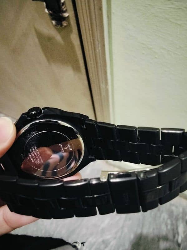 GUESS BRANDED WATCH 1