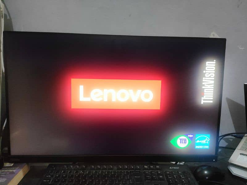 32 inch 4k display Lenovo 32-p20 1