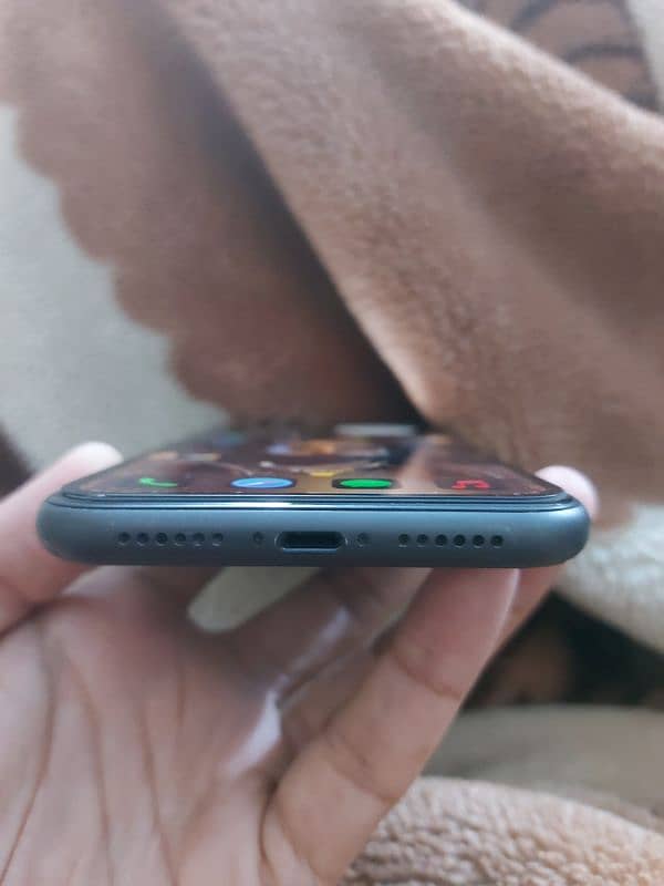 iphone 11 64GB Jv non active 5