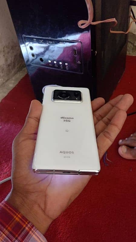 R6 AQUOS 12/128 NON PTA 2