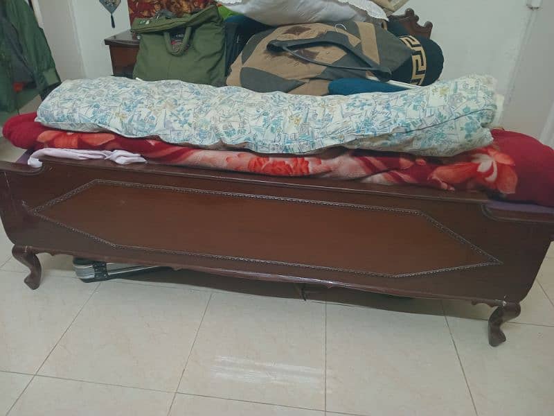 Queen size bed without matress/ side tables 2