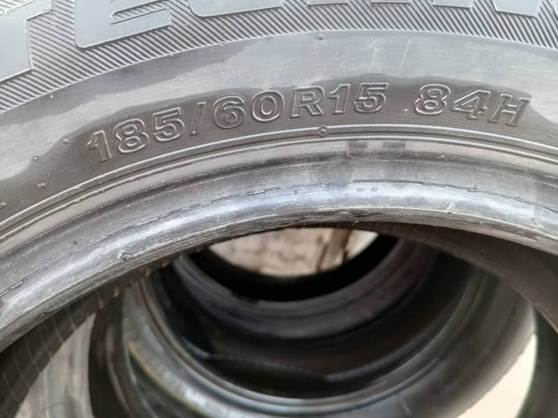 Bridgestone tyre 185/60/15 1