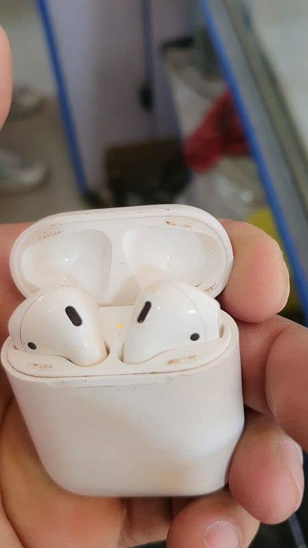 airpods generation 1 3