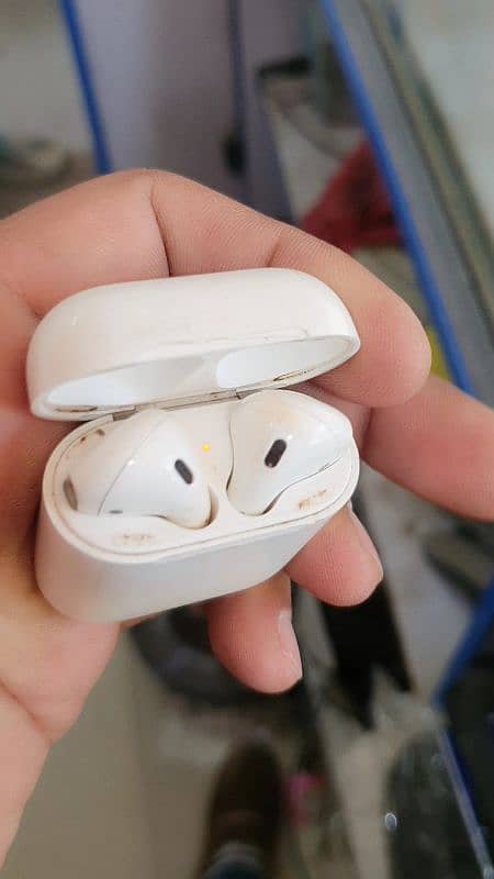 airpods generation 1 4