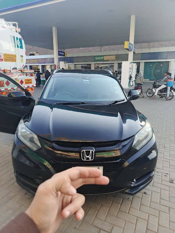 Honda Vezel 2016 11