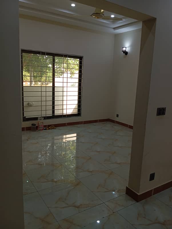 Precinct 12 villa for rent in Bahria town karachi. 2