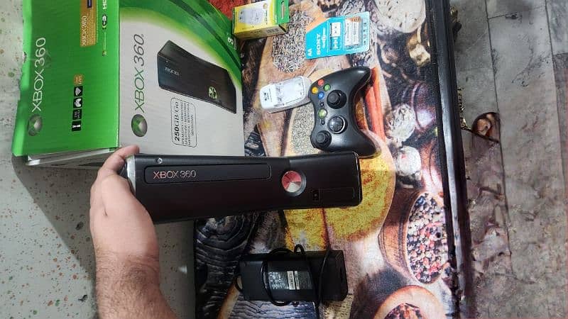 Xbox 360 slim model 1