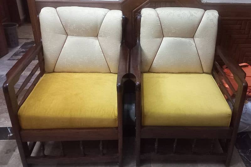 5 seater sofa good conditio 0