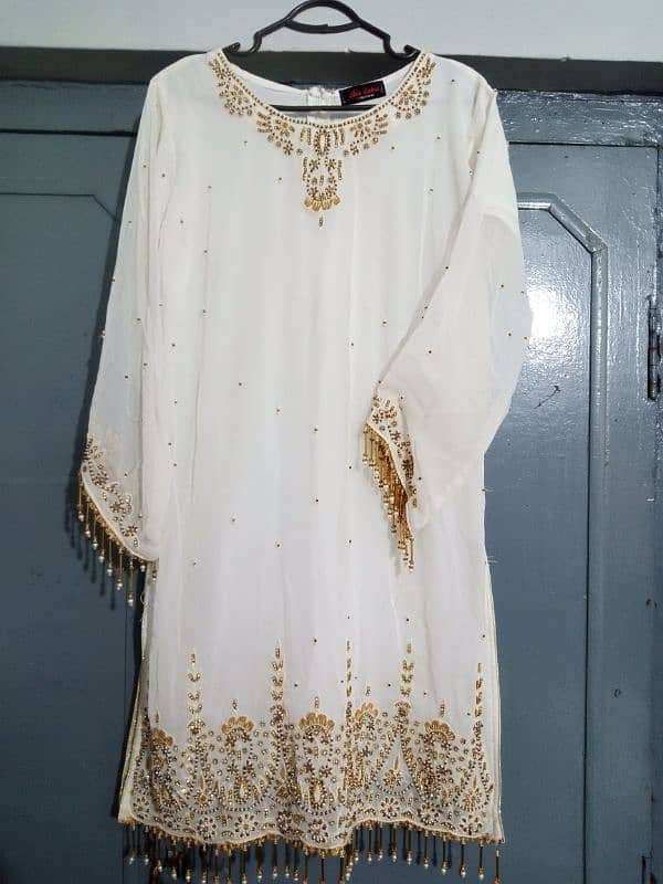 nikah gharara, white, medium size, no call only chat/whatsapp 1