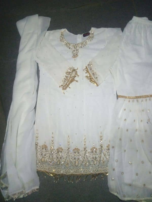 nikah gharara, white, medium size, no call only chat/whatsapp 2