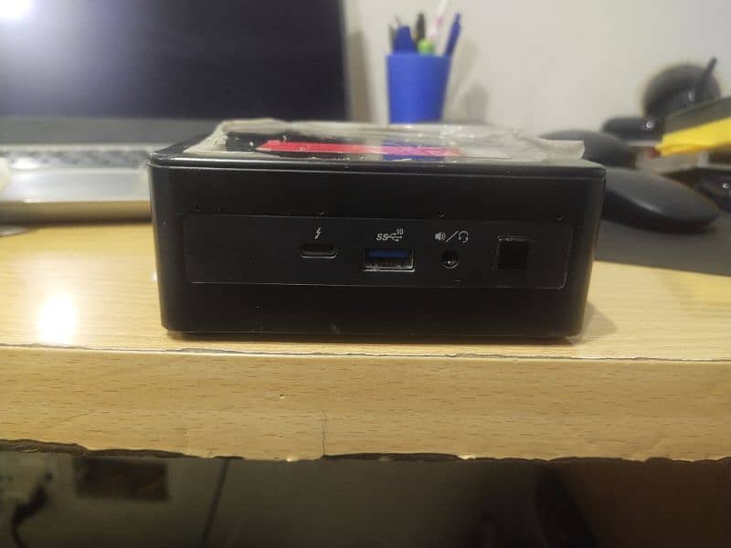 INTEL NUC11PAH 0