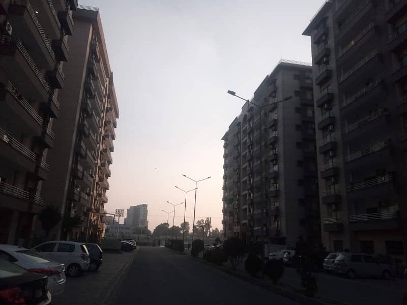 12 Marla 4 Bed New Design Flat For Sale In Askari 11-B, Lahore 4