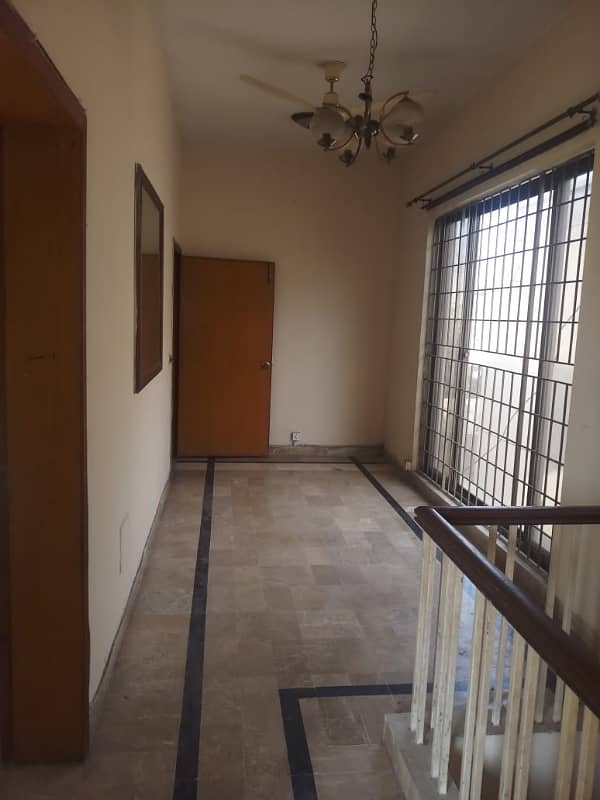 9 Marla 2 Beds Upper Portion Available For Rent In Phase 3, DHA. 9