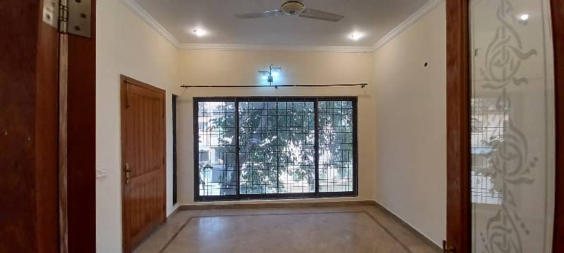 0ne Kanal Upper Portion with Separate Gate For Rent In Phase 3, DHA. 0