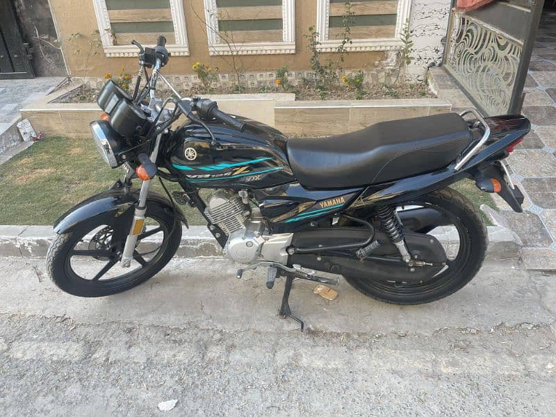 YB 125Z DX 2022 November registered 1