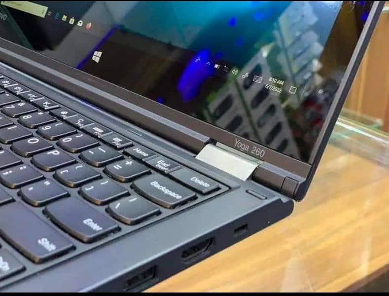 Lenovo yoga 260 i5 6ger. . . . . . 8gb ram 128gb SSD 2