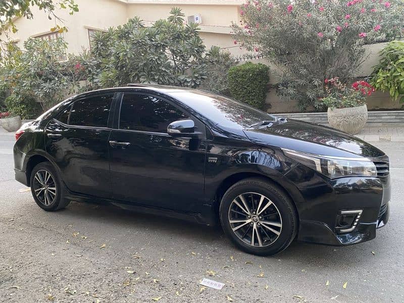 Toyota Altis Grande 2016 1