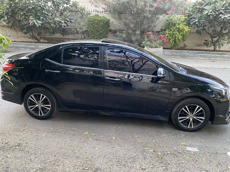 Toyota Altis Grande 2016 4