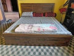 WOODEN BED | SLIGHTLY USED | ALMOST NEW