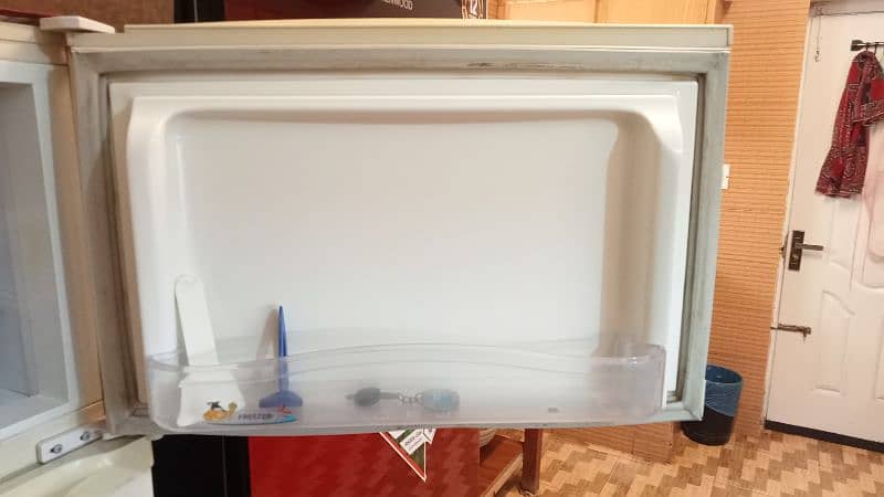 PEL Refrigerator used 4