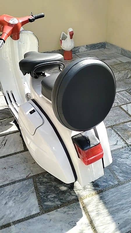 assalamu alaikum Vespa for sale 5