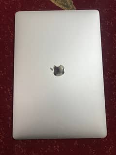 Hey! Am selling my macbook pro 2k18 model