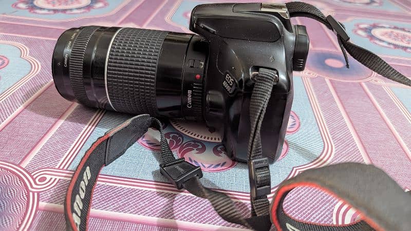 CANON 4000d (DSLR) 0