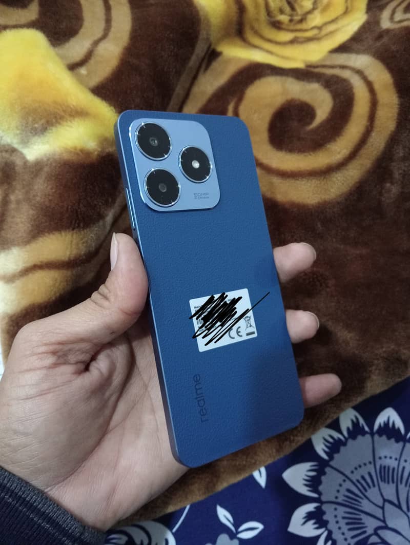 realme c63 8/128 0