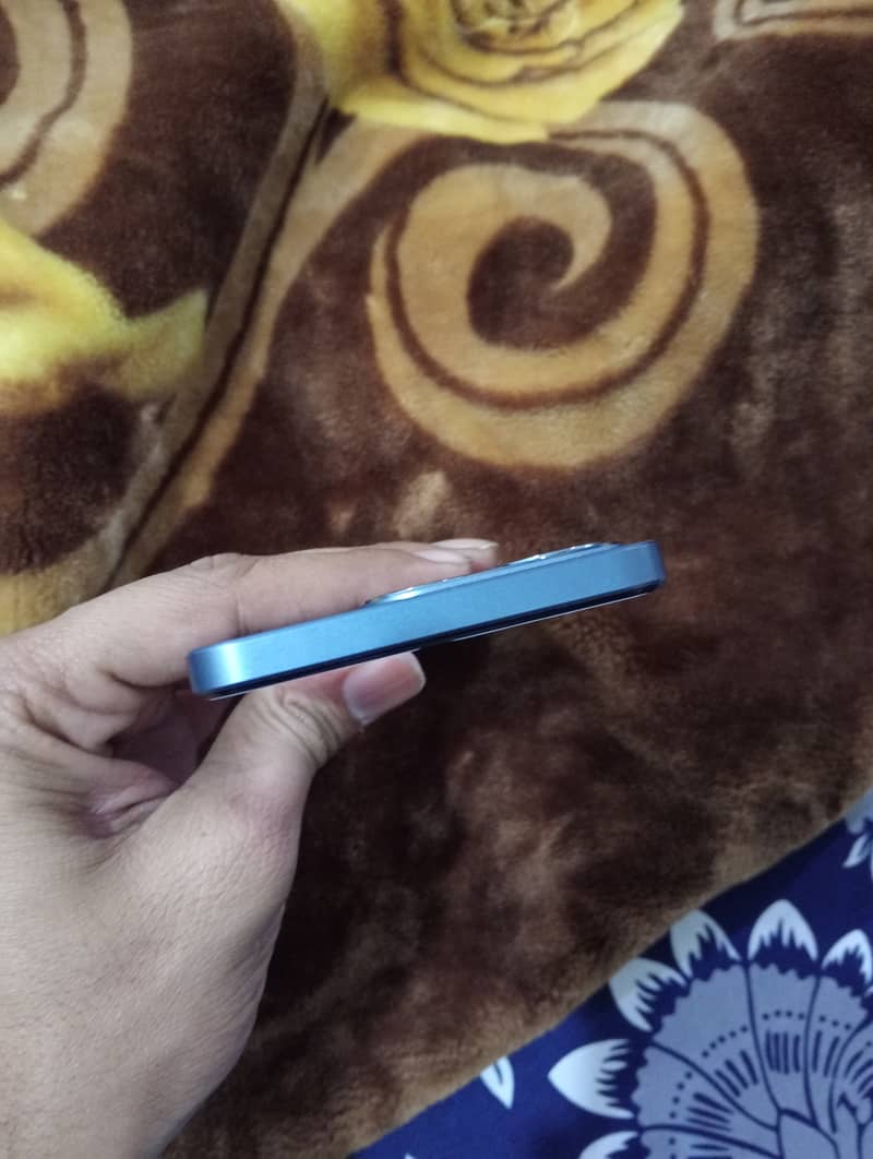 realme c63 8/128 4