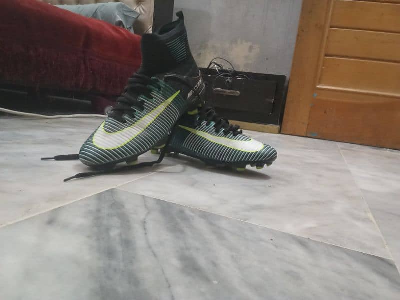 Nike football shoes size EUR 39 0