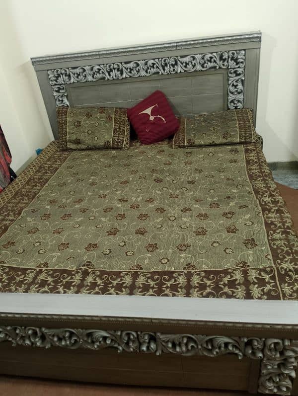 Master Double Beds with Mattress. 1