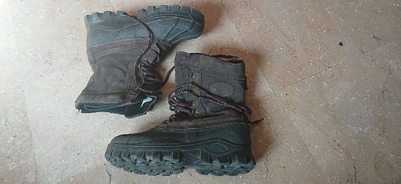 Boots for Long Riding and Snow Hiking 15