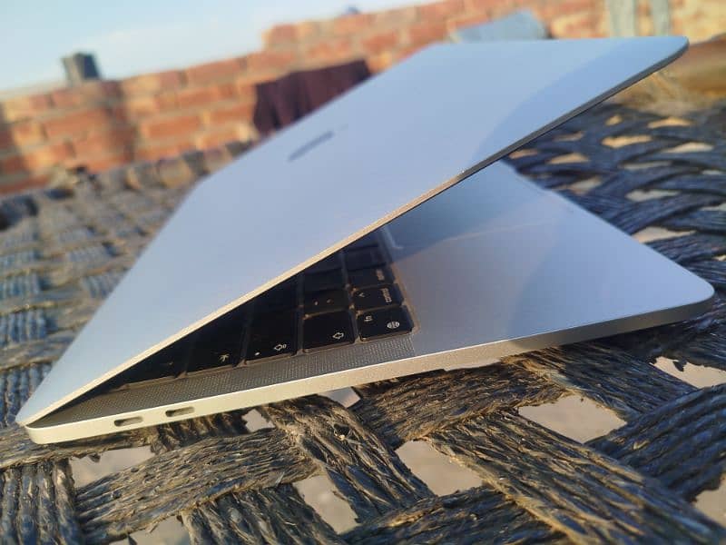 macbook m1 pro for sale 3