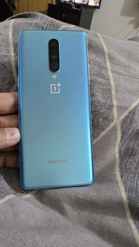 One plus 8 (12/256) 1