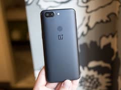 OnePlus 5T PTA APPROVE 8GB ram 128GB rom with original back case