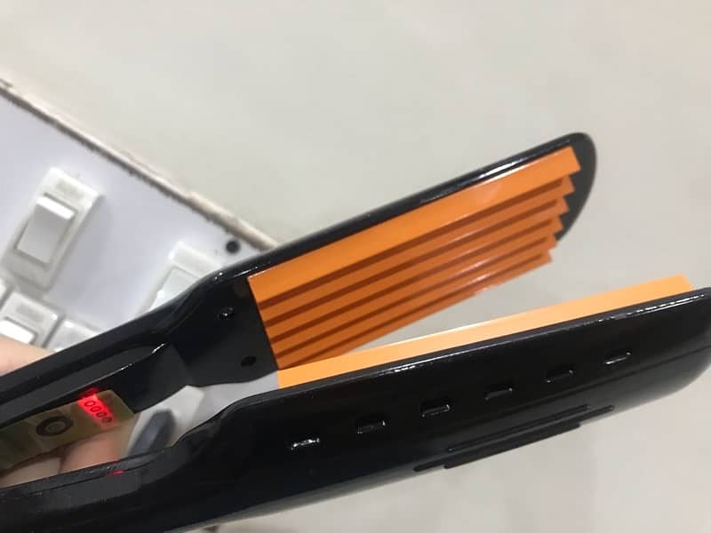 Professional Hair Crimper 8