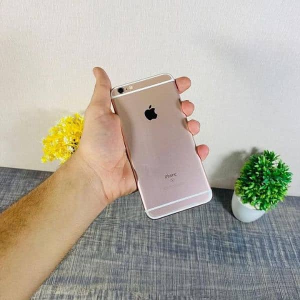 iPhone 6s plus 128GB My WhatsApp number 03251567306 2