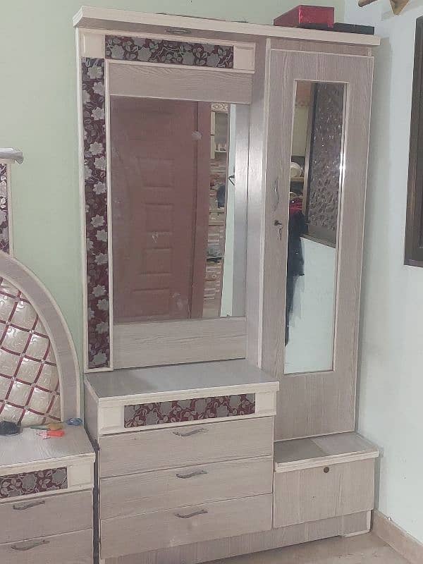 Bedroom set for sale , furniture sale 2