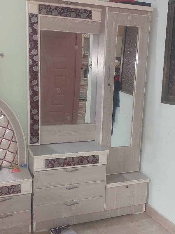 Bedroom set for sale , furniture sale 3