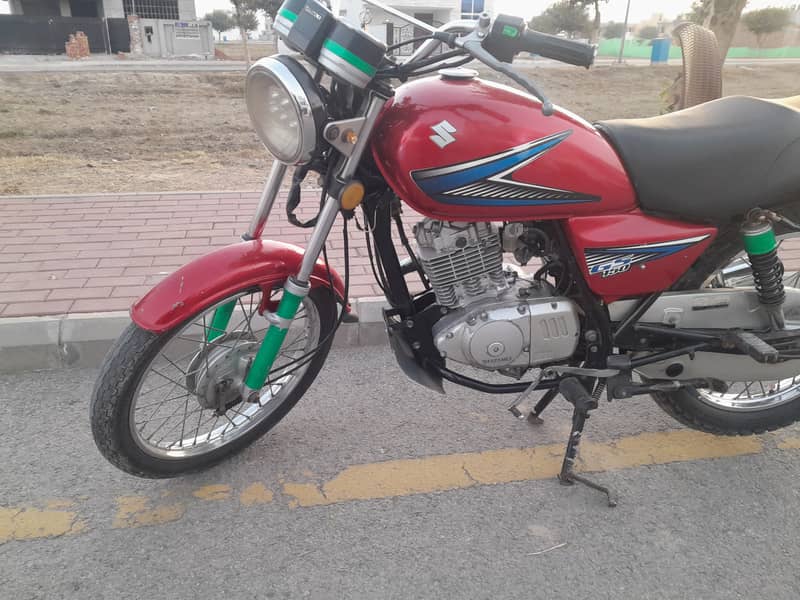 Suzuki GS 150 20140 1